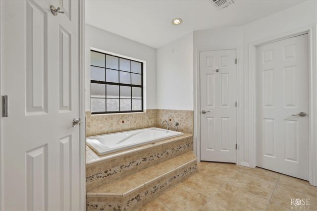 1628 Country Club Road, San Angelo, TX 76904