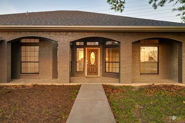 1628 Country Club Road, San Angelo, TX 76904