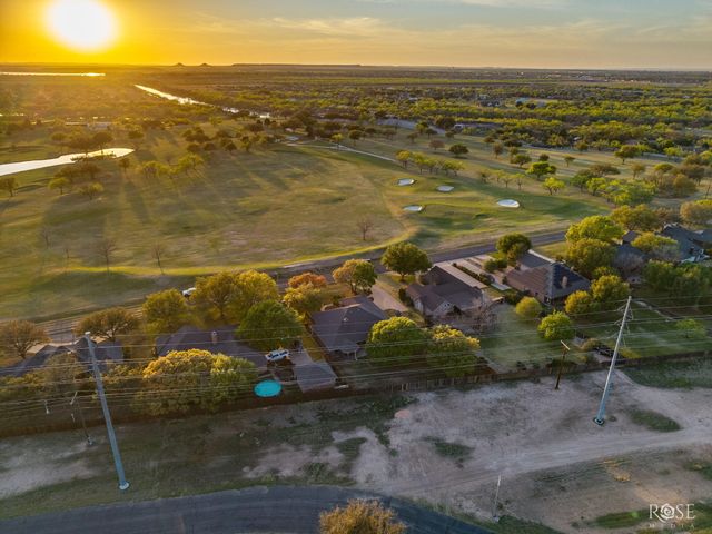1628 Country Club Road, San Angelo, TX 76904