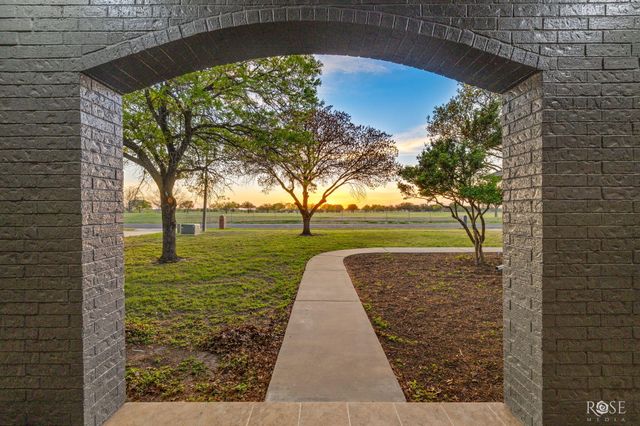 1628 Country Club Road, San Angelo, TX 76904
