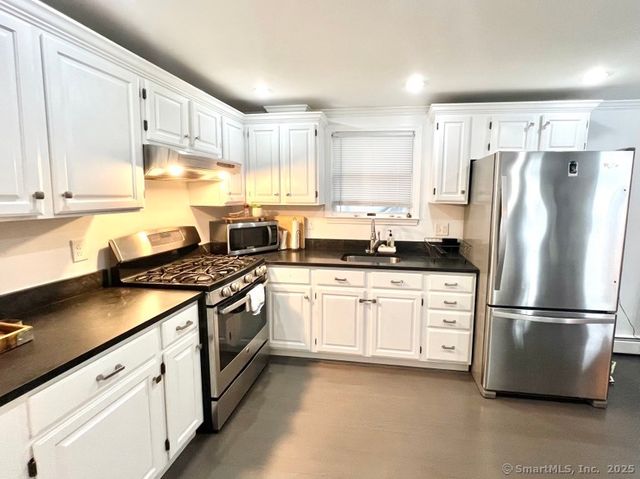 840 East Broadway 1, Milford, CT 06460