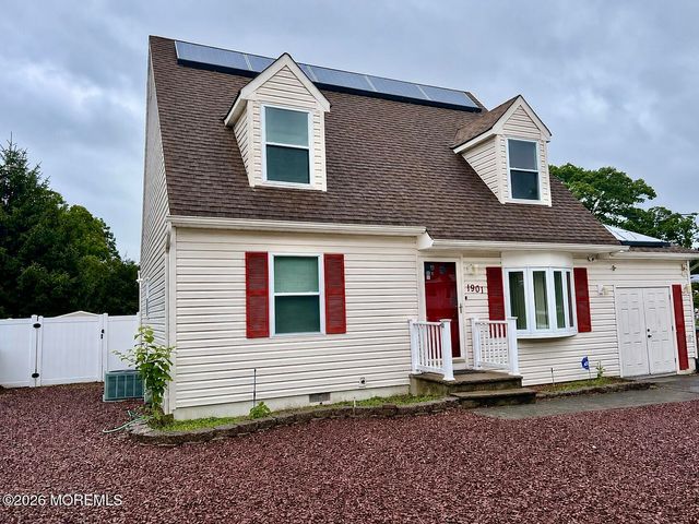 1901 Teakwood Road, Toms River, NJ 08753