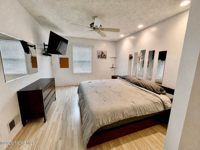 1901 Teakwood Road, Toms River, NJ 08753