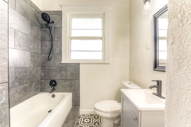 2188 COWDEN AVE, Memphis, TN 38104