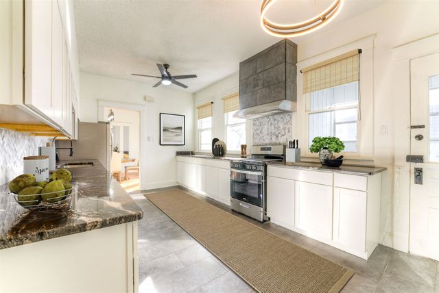 2188 COWDEN AVE, Memphis, TN 38104