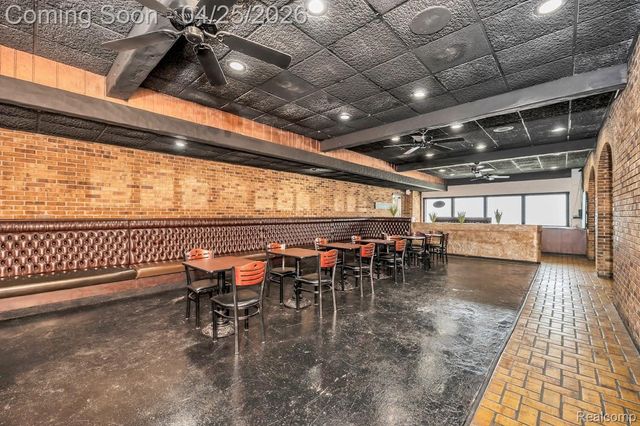 17420 E Warren, Detroit, MI 48224