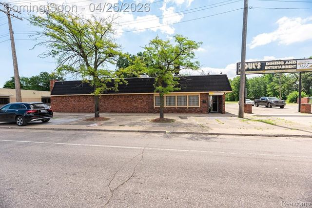 17420 E Warren, Detroit, MI 48224