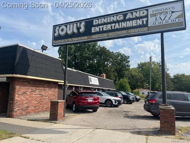 17420 E Warren, Detroit, MI 48224