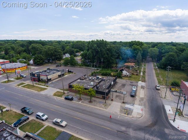 17420 E Warren, Detroit, MI 48224