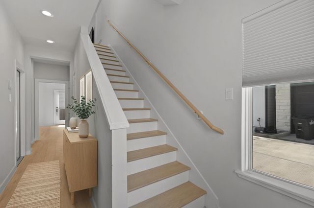 825 Martin Street, Houston, TX 77018