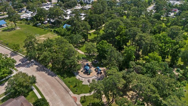 825 Martin Street, Houston, TX 77018