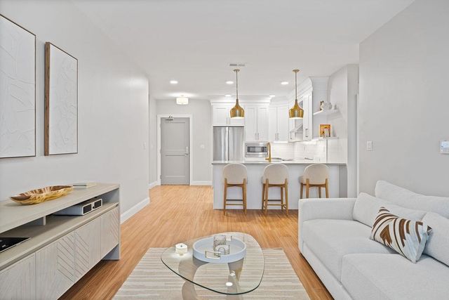99 Foundry Place 108, Portsmouth, NH 03801