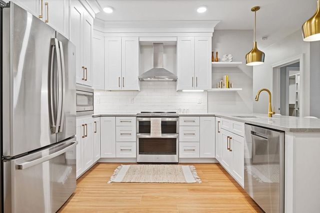 99 Foundry Place 108, Portsmouth, NH 03801