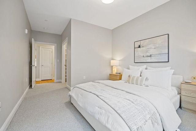 99 Foundry Place 108, Portsmouth, NH 03801