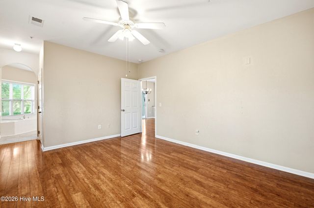 3909 Botsford Court Unit 104, Wilmington, NC 28412