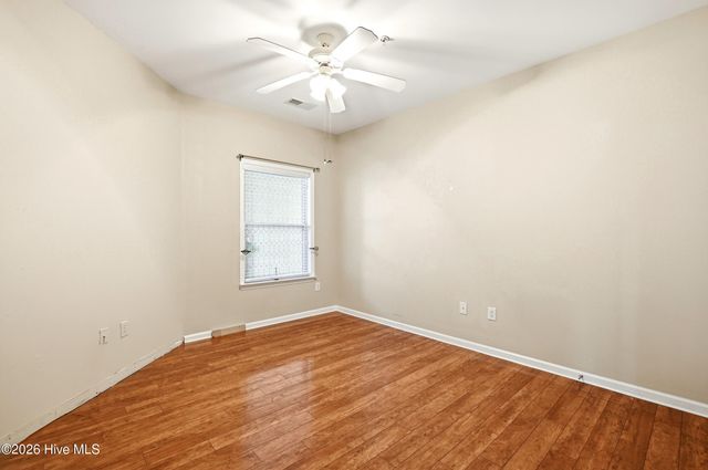 3909 Botsford Court Unit 104, Wilmington, NC 28412