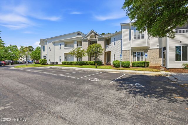 3909 Botsford Court Unit 104, Wilmington, NC 28412