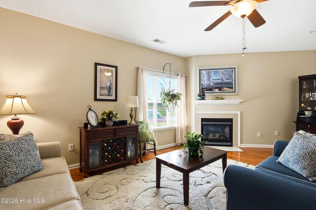 3909 Botsford Court Unit 104, Wilmington, NC 28412