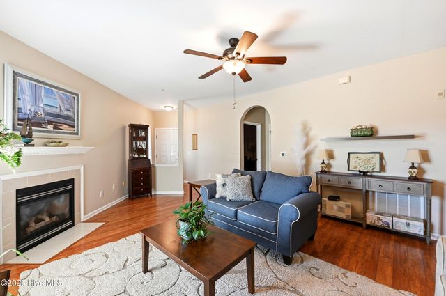 3909 Botsford Court Unit 104, Wilmington, NC 28412