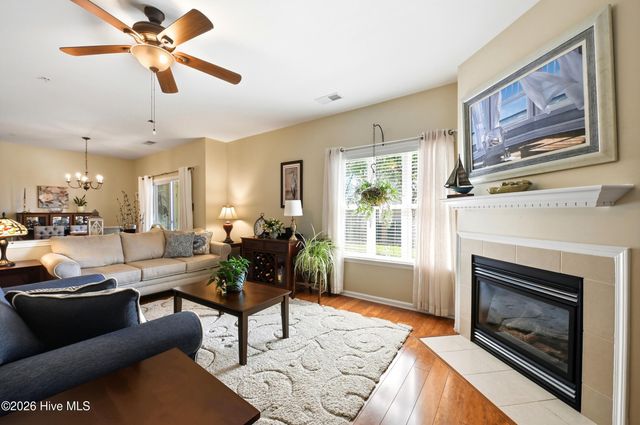 3909 Botsford Court Unit 104, Wilmington, NC 28412