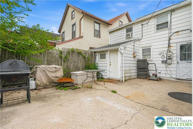 229 Main Street, Freemansburg Boro, PA 18017