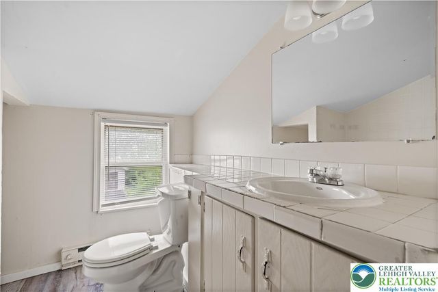 229 Main Street, Freemansburg Boro, PA 18017