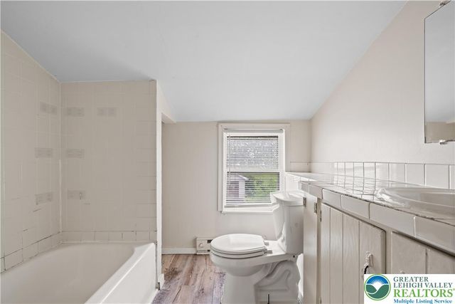 229 Main Street, Freemansburg Boro, PA 18017