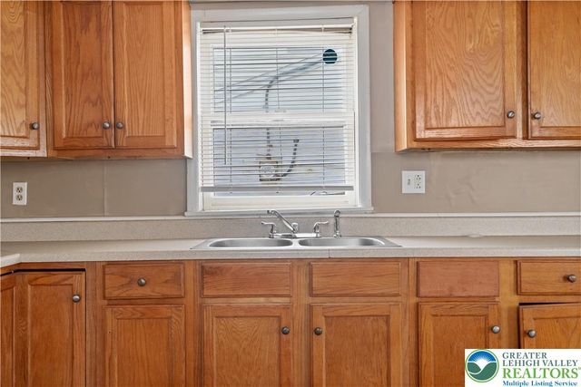 229 Main Street, Freemansburg Boro, PA 18017
