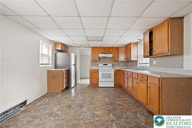 229 Main Street, Freemansburg Boro, PA 18017