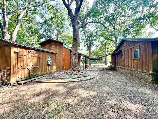3020 Whittingslow Road, Greenwood, AR 72936