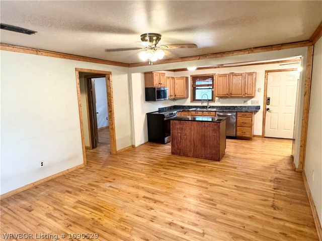 3020 Whittingslow Road, Greenwood, AR 72936