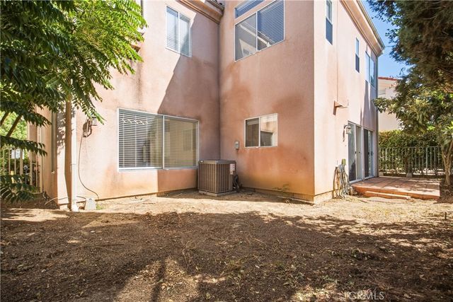 10002 Unit C Reseda Boulevard, Northridge, CA 91324