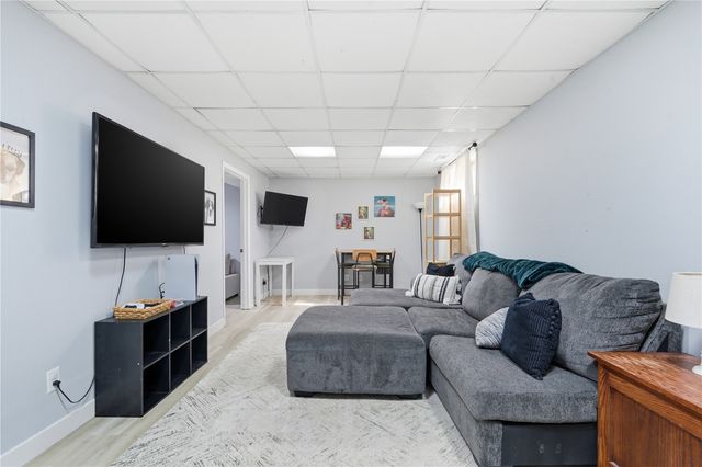 3300 McGowan Boulevard, Marion, IA 52302