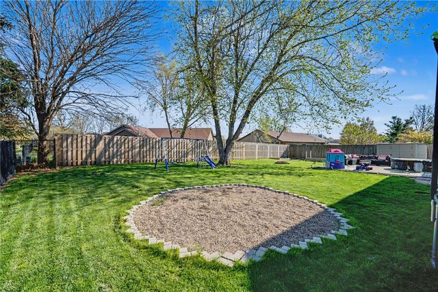 3300 McGowan Boulevard, Marion, IA 52302
