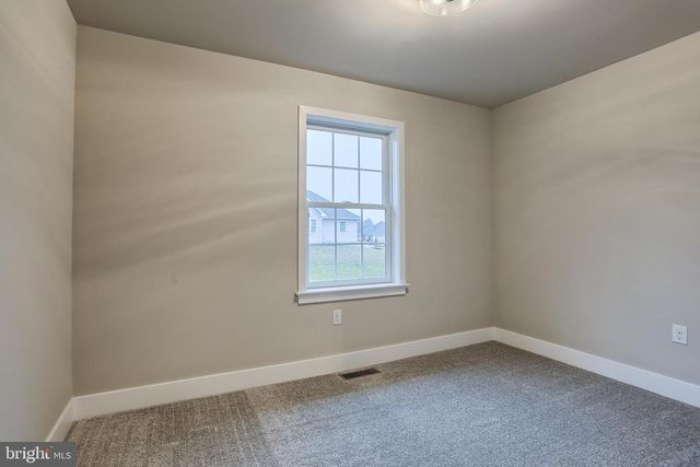 016 STARLIGHT LANE, Lebanon, PA 17046