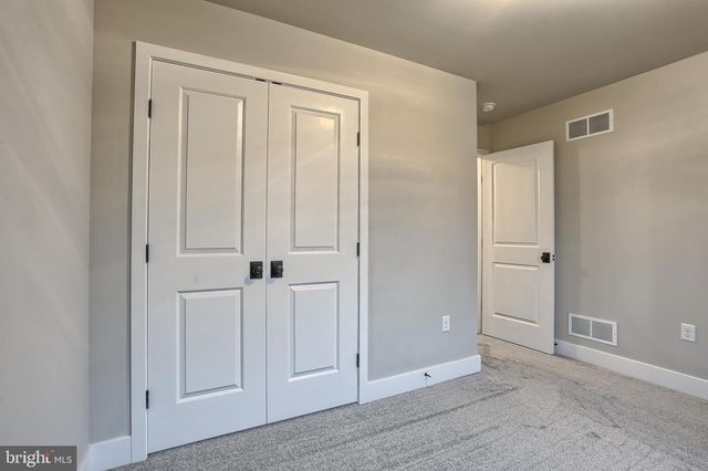 016 STARLIGHT LANE, Lebanon, PA 17046