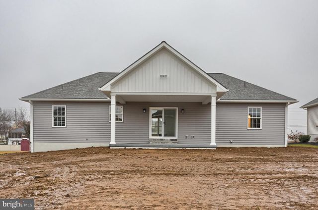 016 STARLIGHT LANE, Lebanon, PA 17046