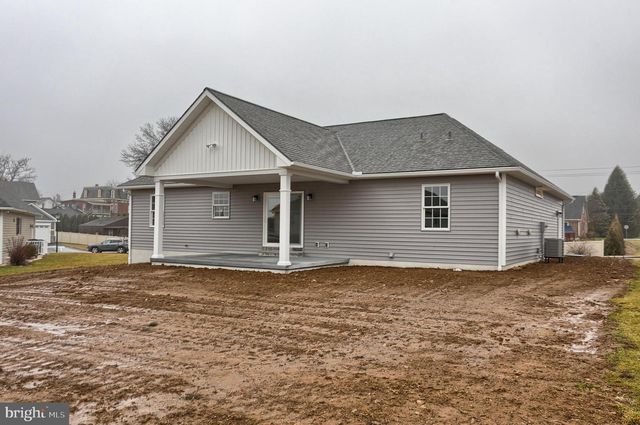 016 STARLIGHT LANE, Lebanon, PA 17046