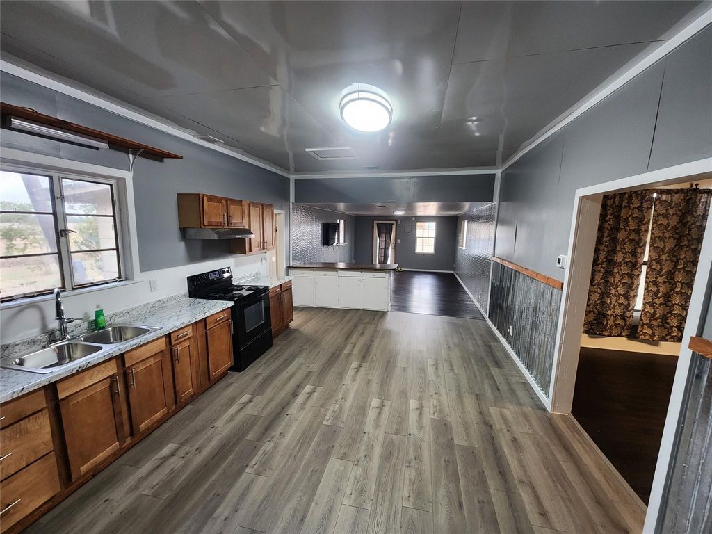 10001 Fm 1331, Taylor, TX 76574