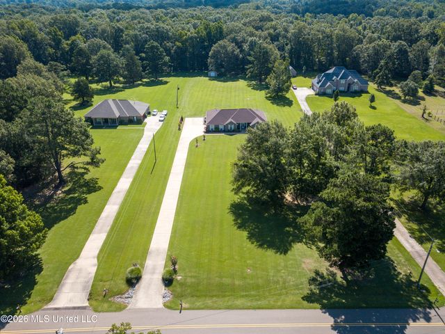 1930 Suzanna Drive, Raymond, MS 39154