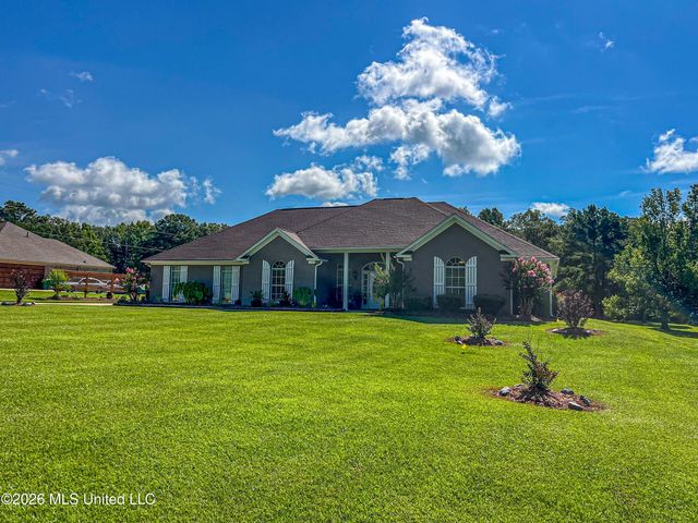 1930 Suzanna Drive, Raymond, MS 39154