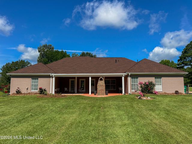 1930 Suzanna Drive, Raymond, MS 39154