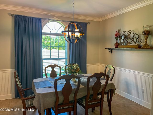 1930 Suzanna Drive, Raymond, MS 39154