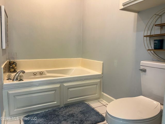 1930 Suzanna Drive, Raymond, MS 39154