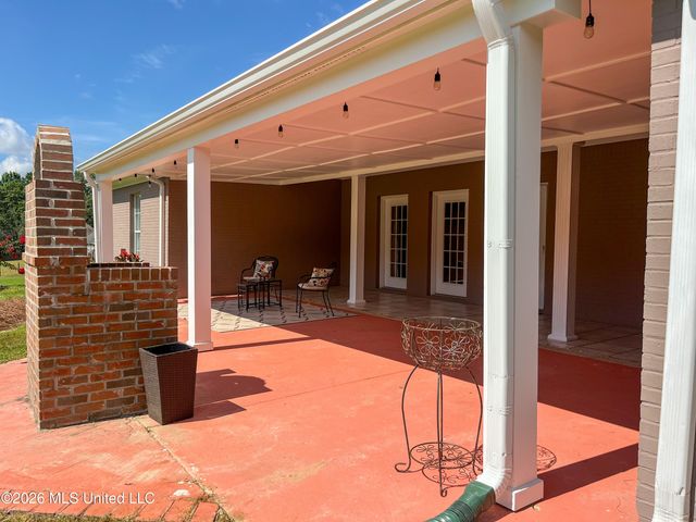 1930 Suzanna Drive, Raymond, MS 39154