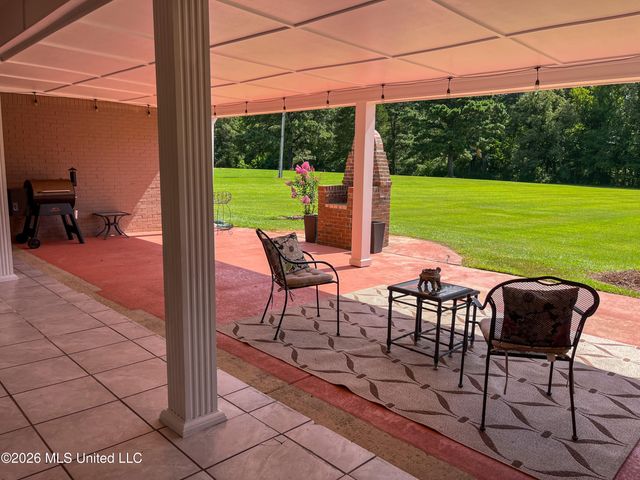 1930 Suzanna Drive, Raymond, MS 39154