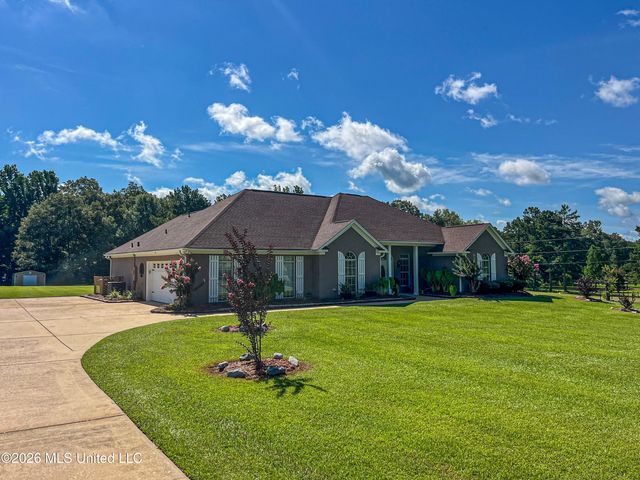 1930 Suzanna Drive, Raymond, MS 39154