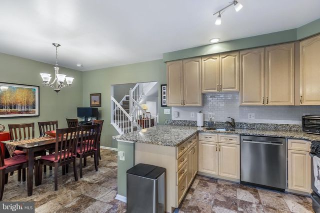 6202 LITTLETHORPE, Alexandria, VA 22315