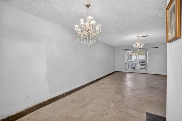 2755 NE 28th Avenue E2, Lighthouse Point, FL 33064