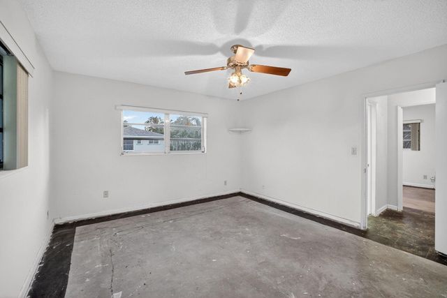 2755 NE 28th Avenue E2, Lighthouse Point, FL 33064